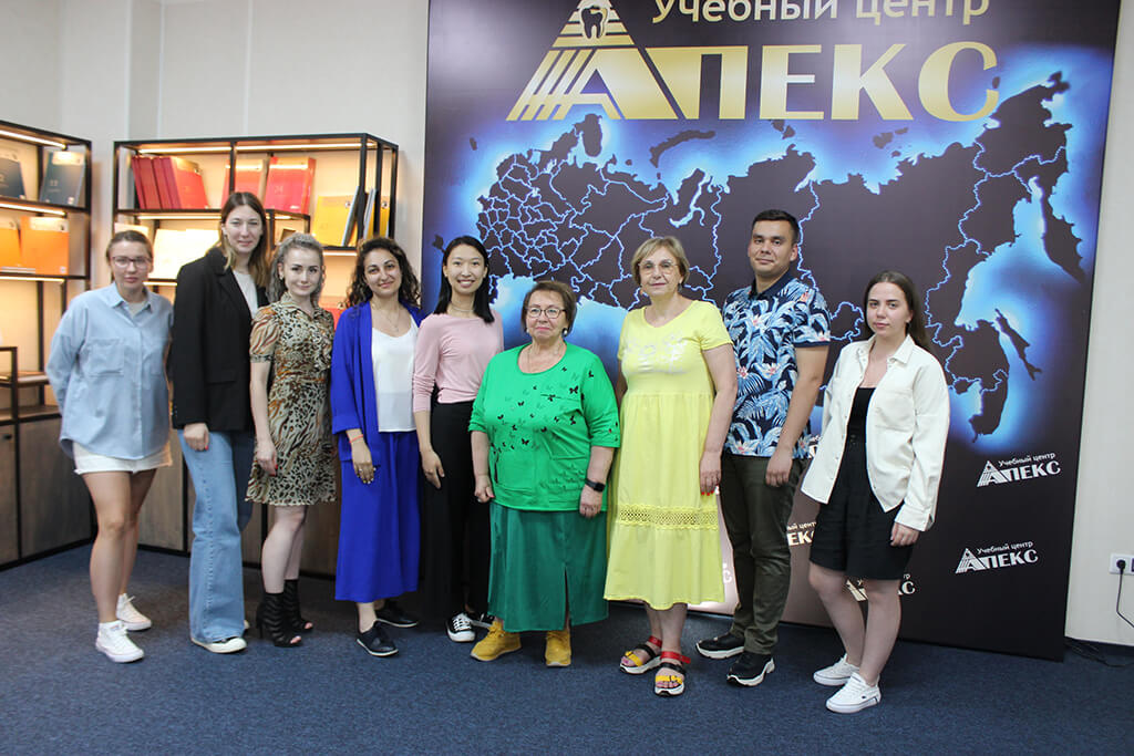 Фотоотчёт с курса ХИРУРГИЧЕСКОЕ ЛЕЧЕНИЕ ЗАБОЛЕВАНИЙ ПАРОДОНТА В КОМПЛЕКСНОЙ РЕАБИЛИТАЦИИ ПАЦИЕНТОВ С ГЕНЕРАЛИЗОВАННЫМ ПАРОДОНТИТОМ (курс прошел 08.07.2022). Фото № 9